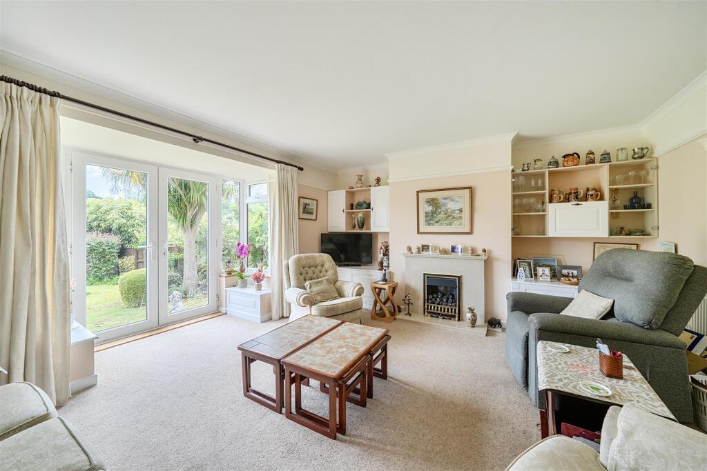 House in Bridport, Dorset - View 2