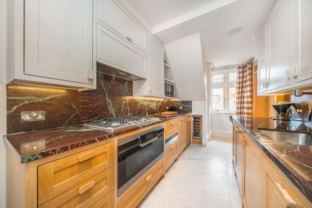 Apartment in London - View 5