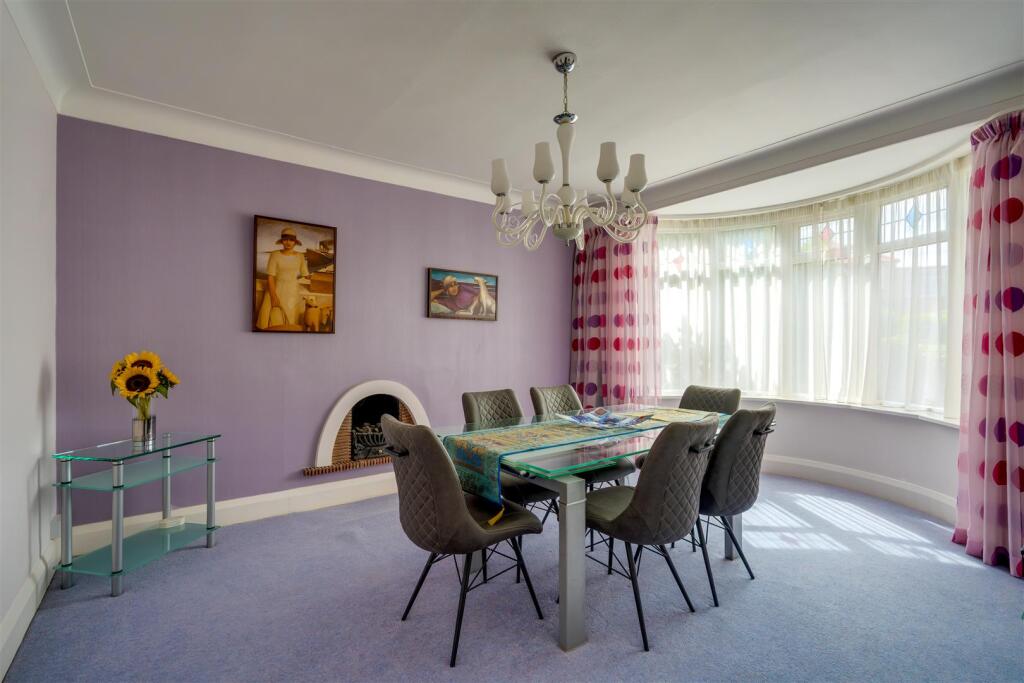House in Leeds, Moortown - More