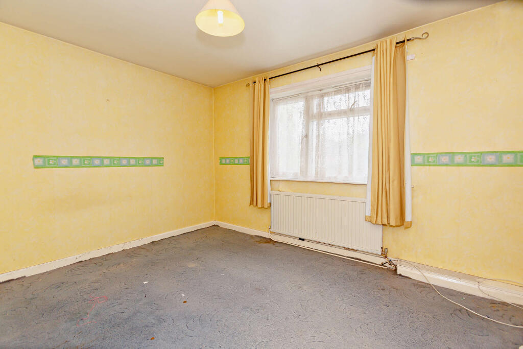Wykebeck Mount, Leeds, LS9 photo 5