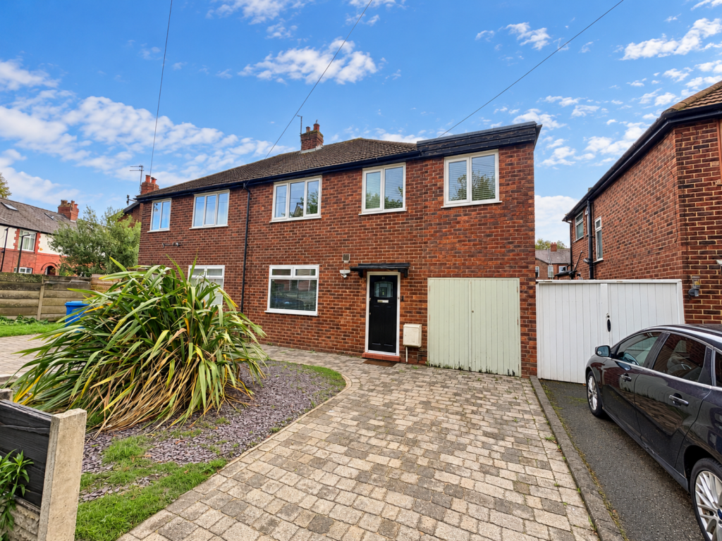 Main image of property: Lynwood Grove, Sale