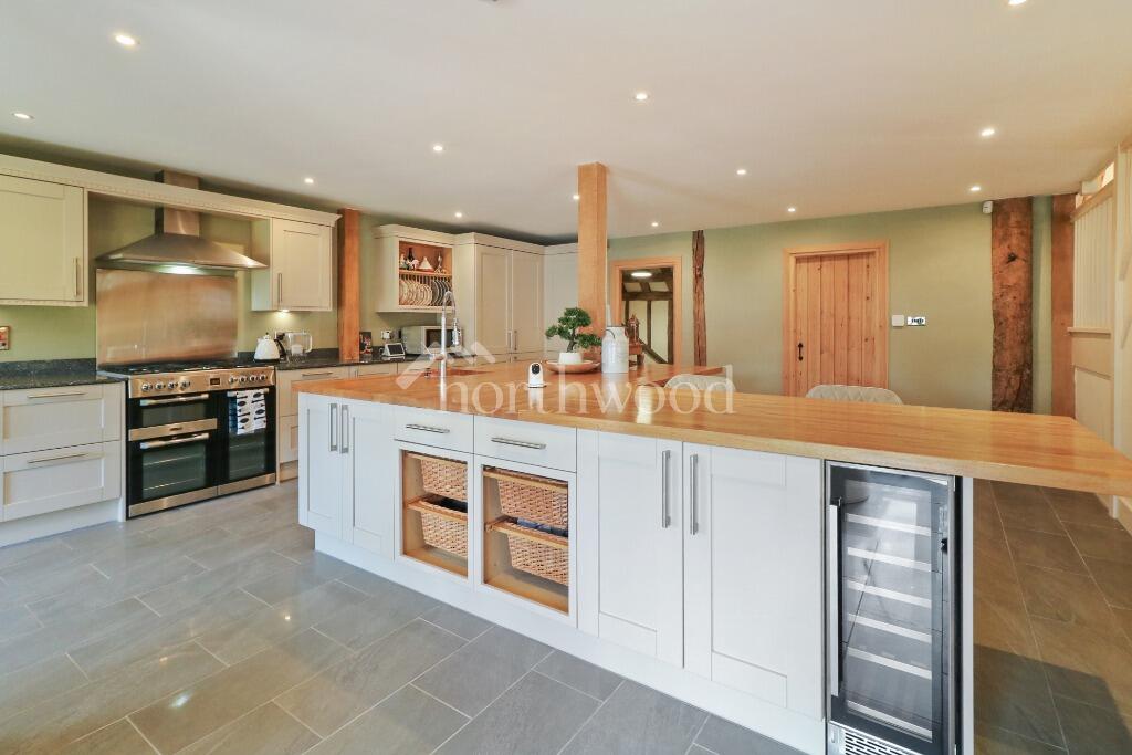 House in Tonbridge - More