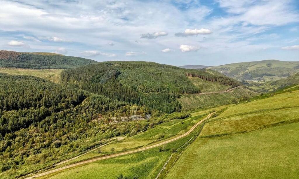 Hendrewallog Farm, Abergynolwyn, Gwynedd - View 2