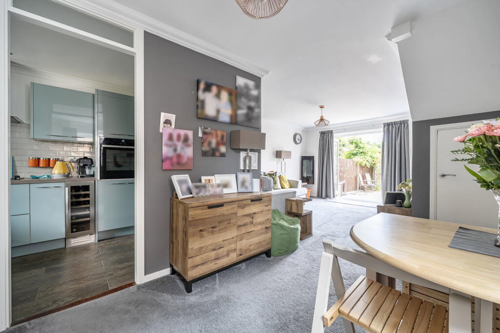 A beautifully presented home photo 4