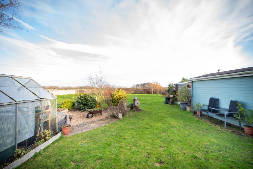 House in Dover, Hacklinge, Worth - More