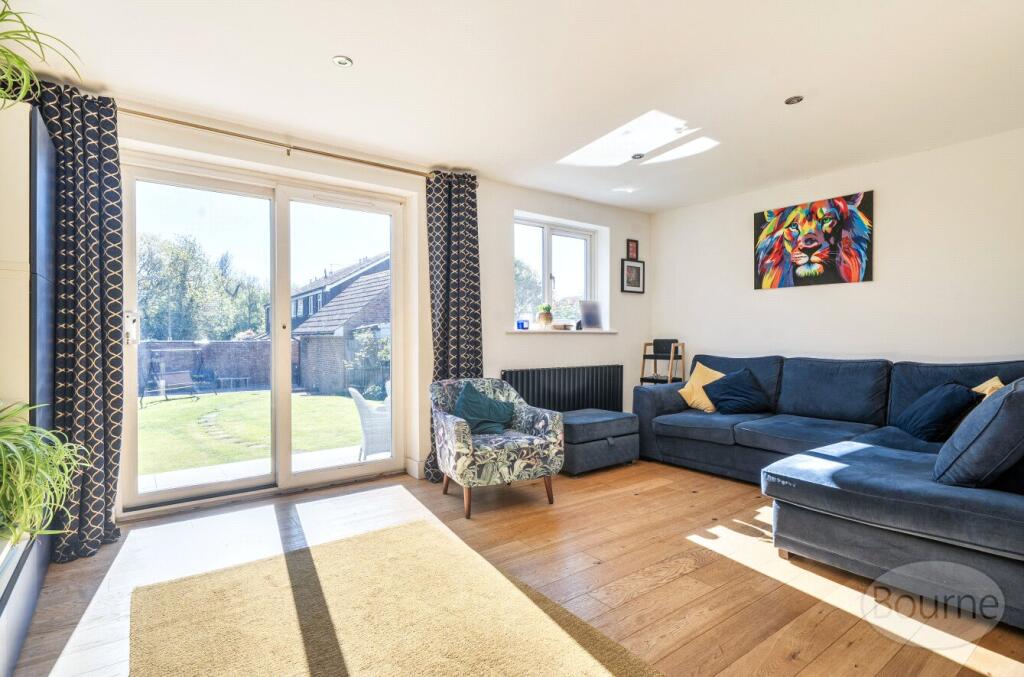 Stoneham Close, Petersfield, Hampshire, GU32 photo 2