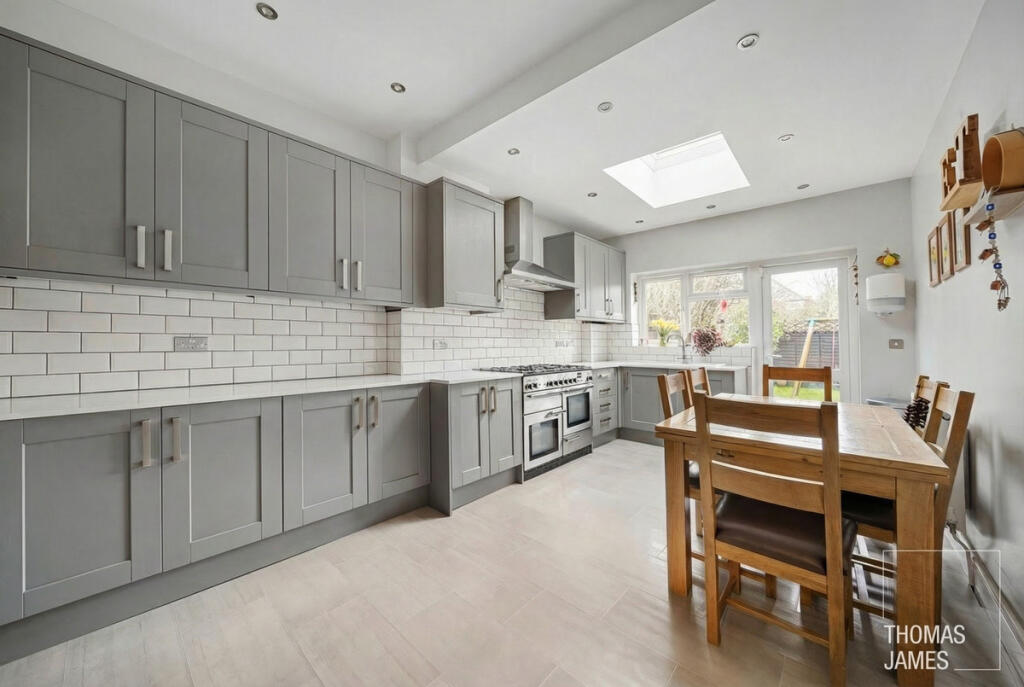 Main image of property: Fernleigh Road, Winchmore Hill, N21