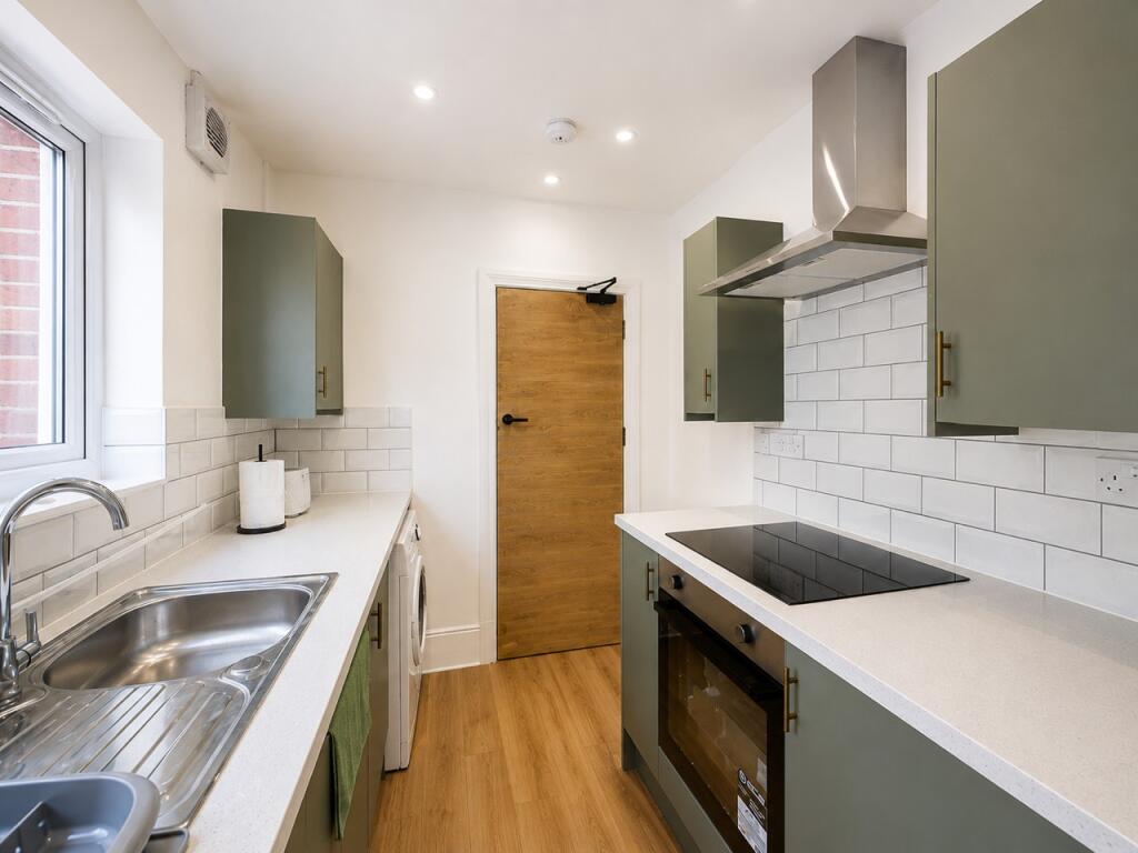 House in Boston, Bargate, Witham - View 3