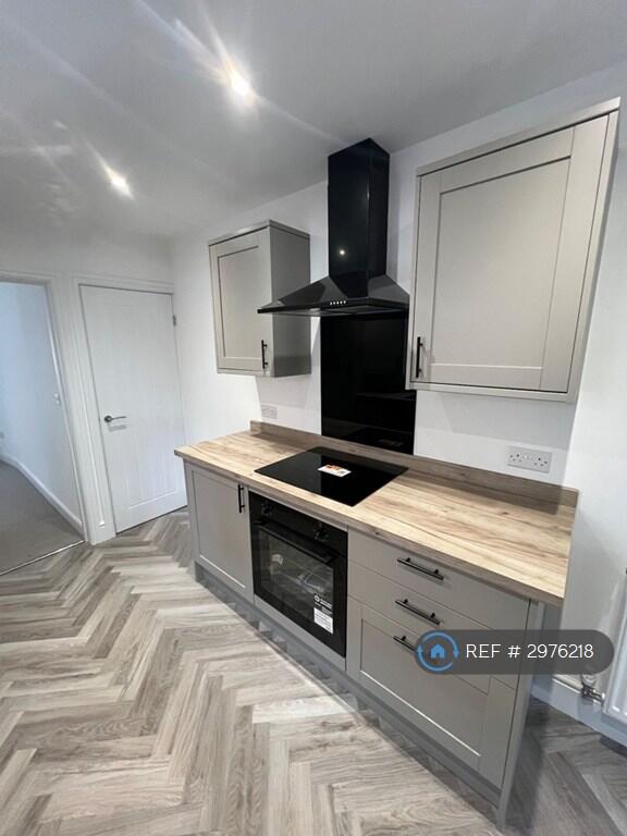 House in Northampton - View 3
