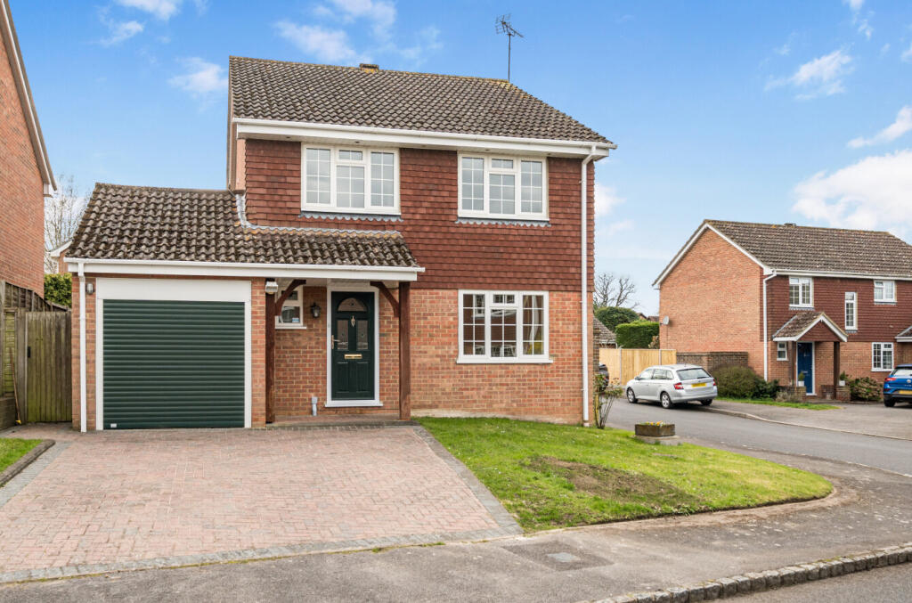 Main image of property: Oaktree Drive, Hook, Hampshire, RG27