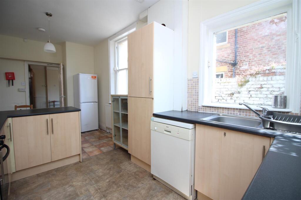 House in Newcastle upon Tyne - More