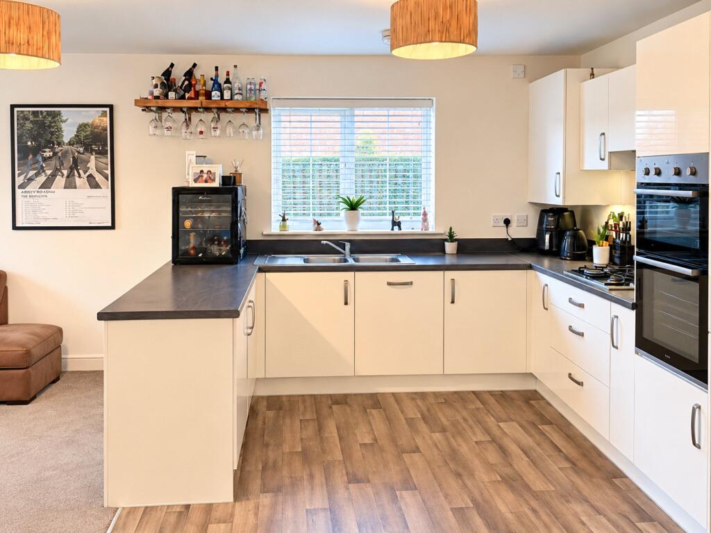 Apartment in West Lancashire, Lancashire - View 3