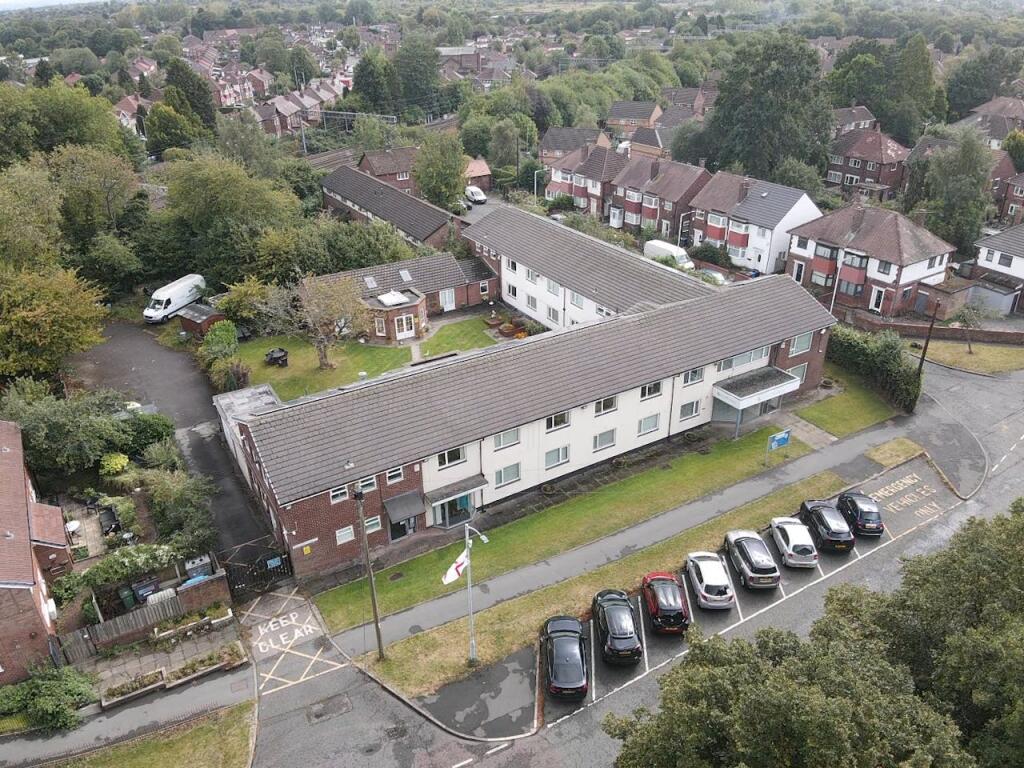 Main image of property: Beechwood Cancer Care Centre, Chelford Grove, Stockport, SK3 8LS