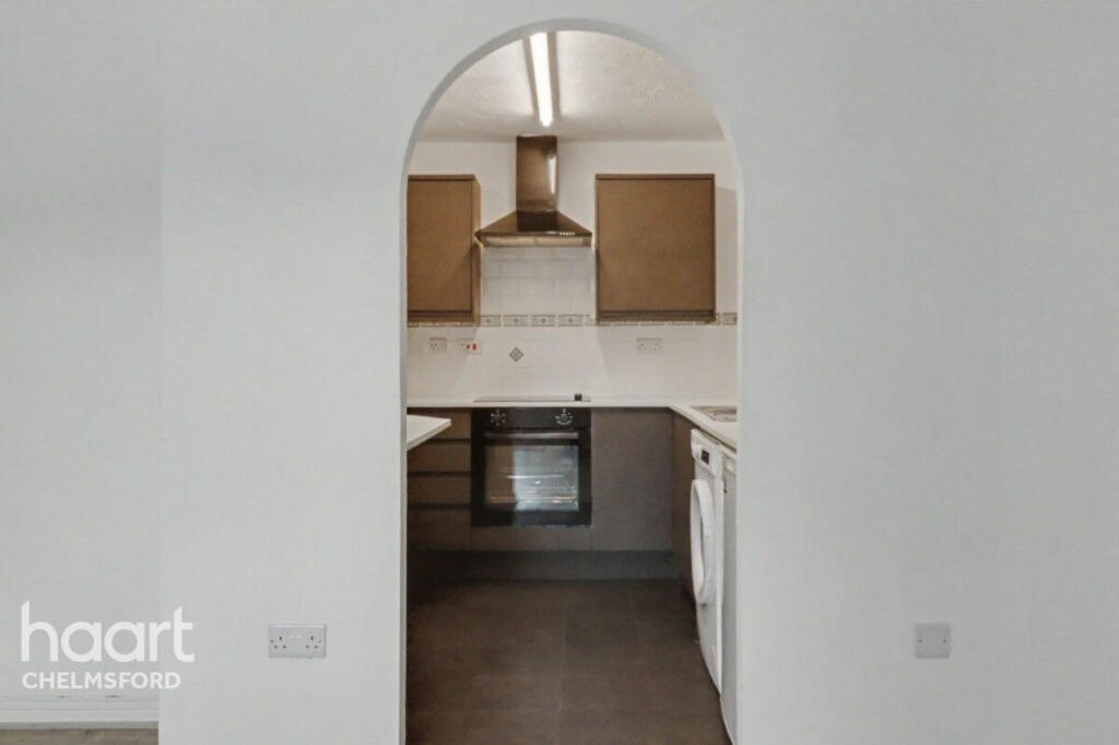 Apartment in Chelmsford, Springfield Park - View 5