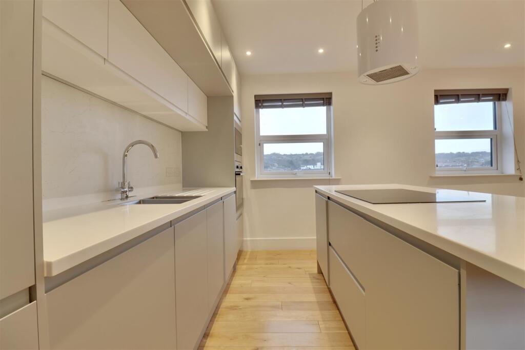 Main image of property: High Street, Cosham