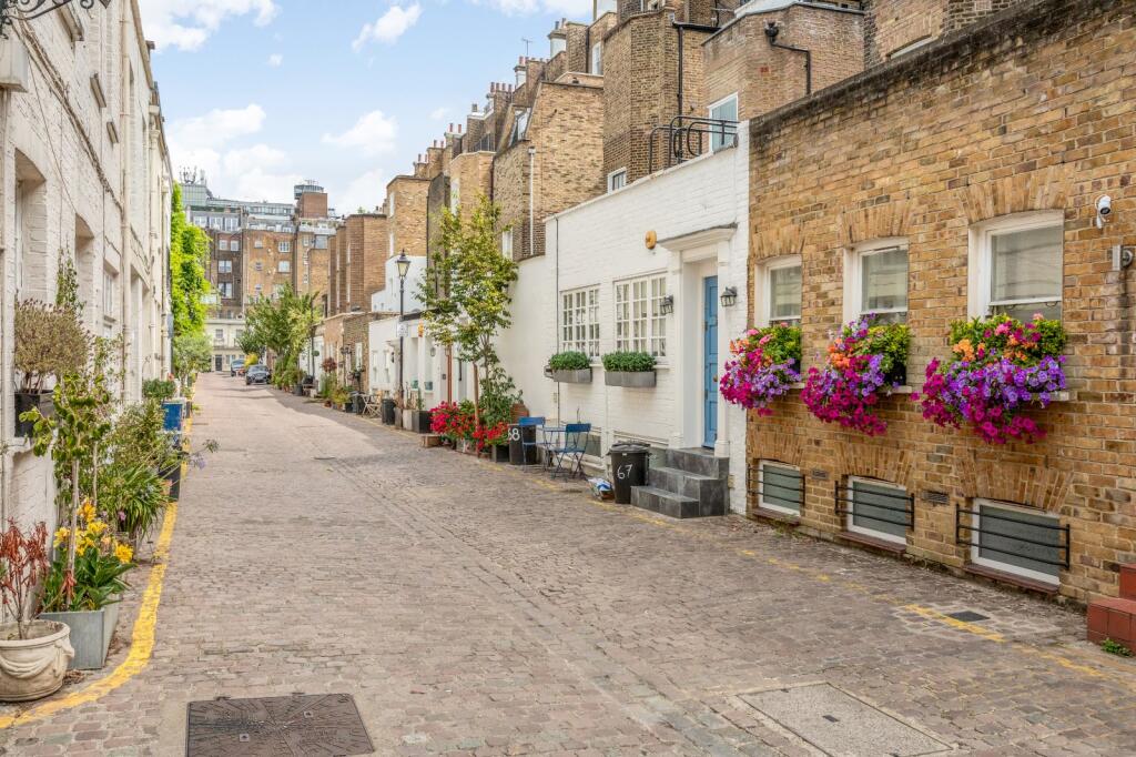 Main image of property: Queen's Gate Mews, South Kensington, London, SW7