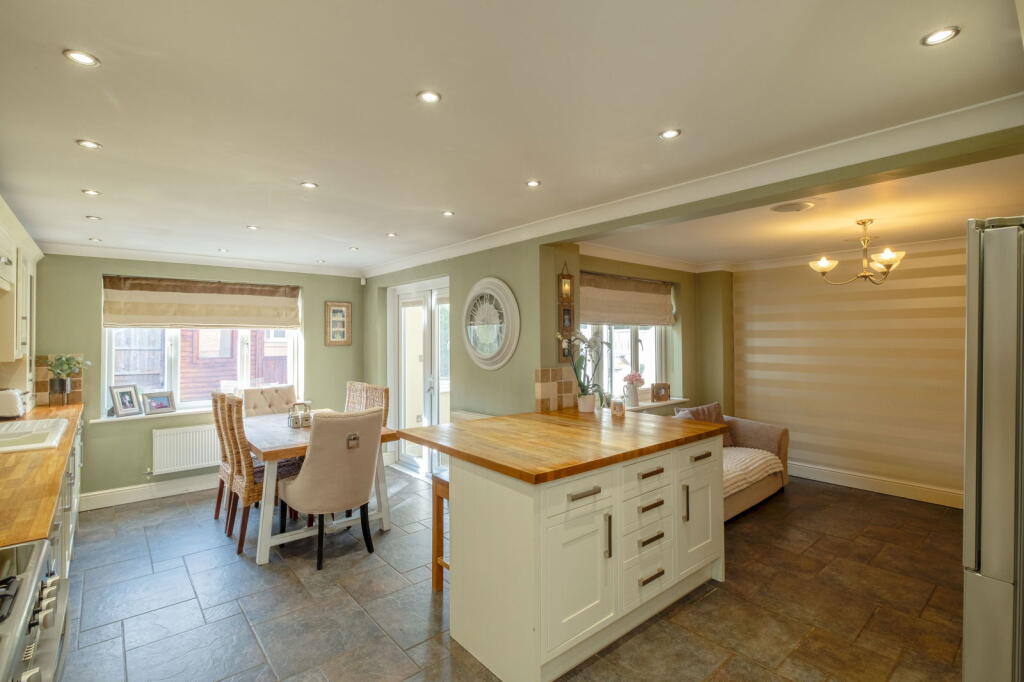 Forest House Lane, Leicester Forest East photo 4