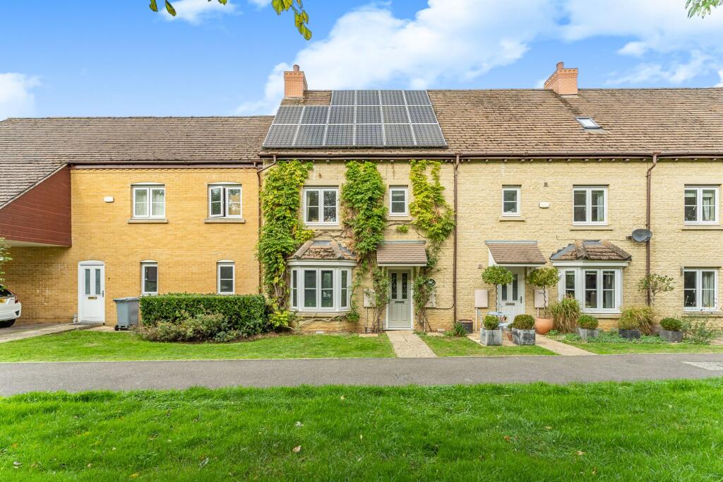 4-bed terraced on Marsh Walk, Witney, OX28, £475,000