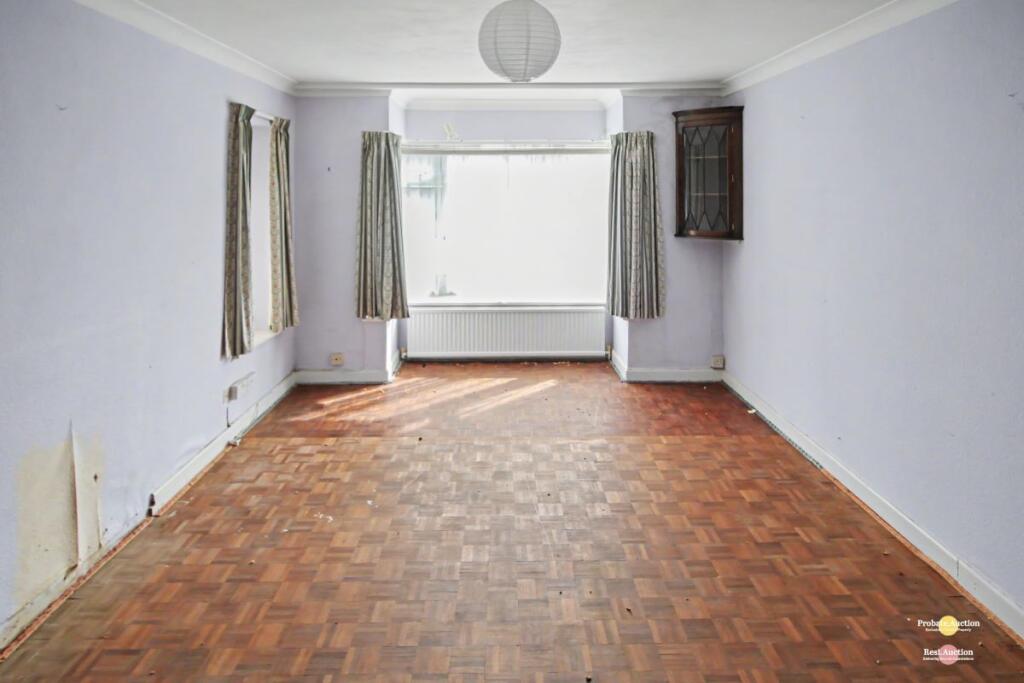 Apartment in Tonbridge - More