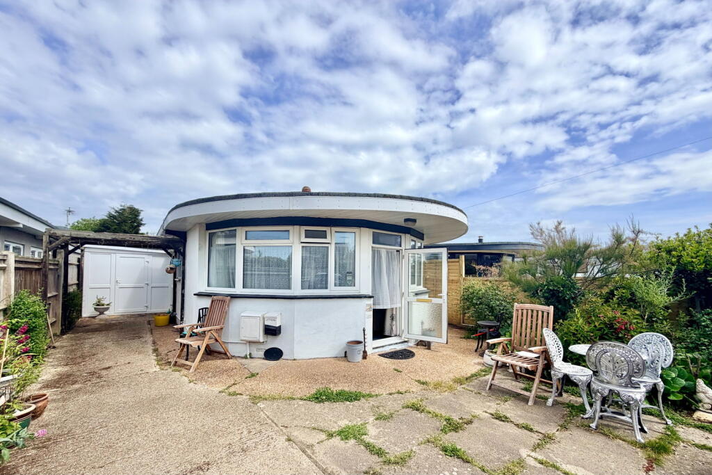 Main image of property: Coast Road, Pevensey Bay, Pevensey, BN24 6NS