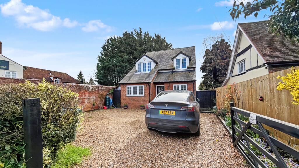 Main image of property: Aylesbury Road, Bierton