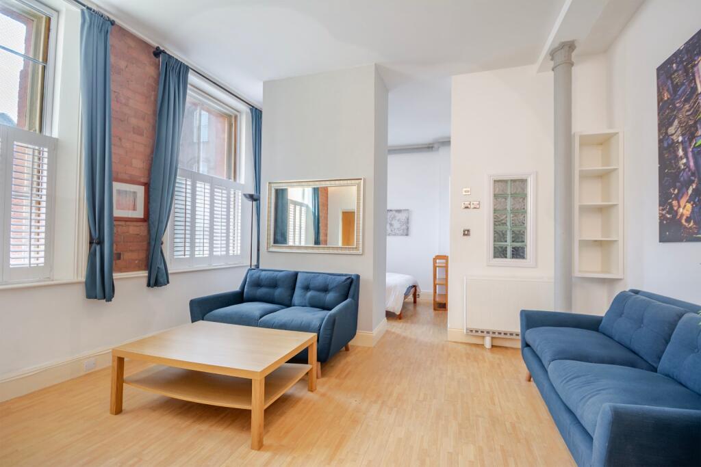 Apartment in Nottingham, Lace Market, St Ann's - View 5