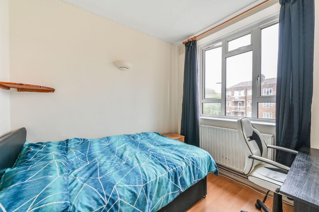 Apartment in London - More