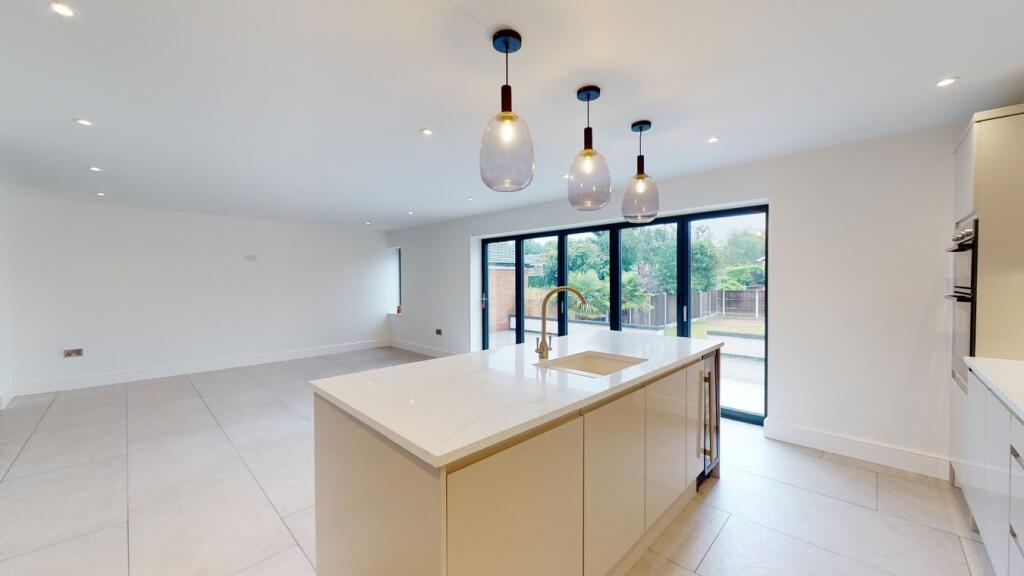 Stoops Road, Bessacarr, Doncaster, DN4 - More