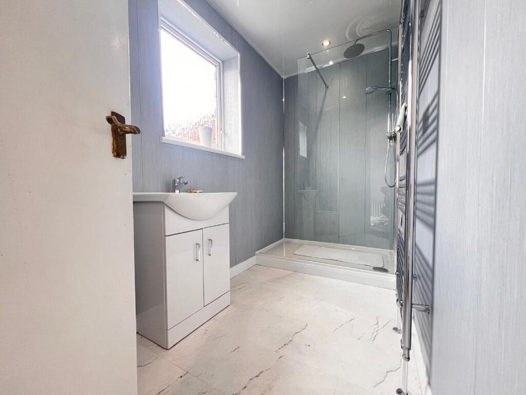 Runswick Avenue, Redcar, North Yorkshire, TS10 photo 3