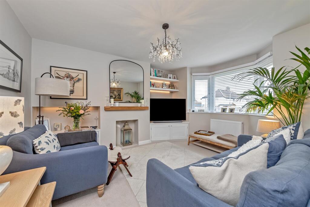 Additional image 3 of Penn Road, Park Street, St. Albans