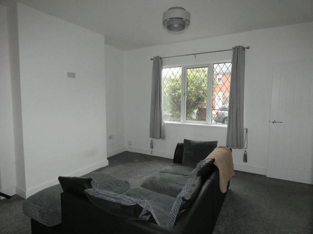 Whitehall Grove, Drighlington photo 4