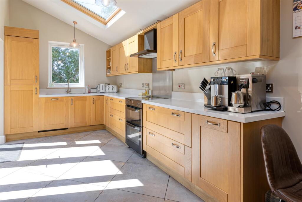 House in Little Bromley - View 5