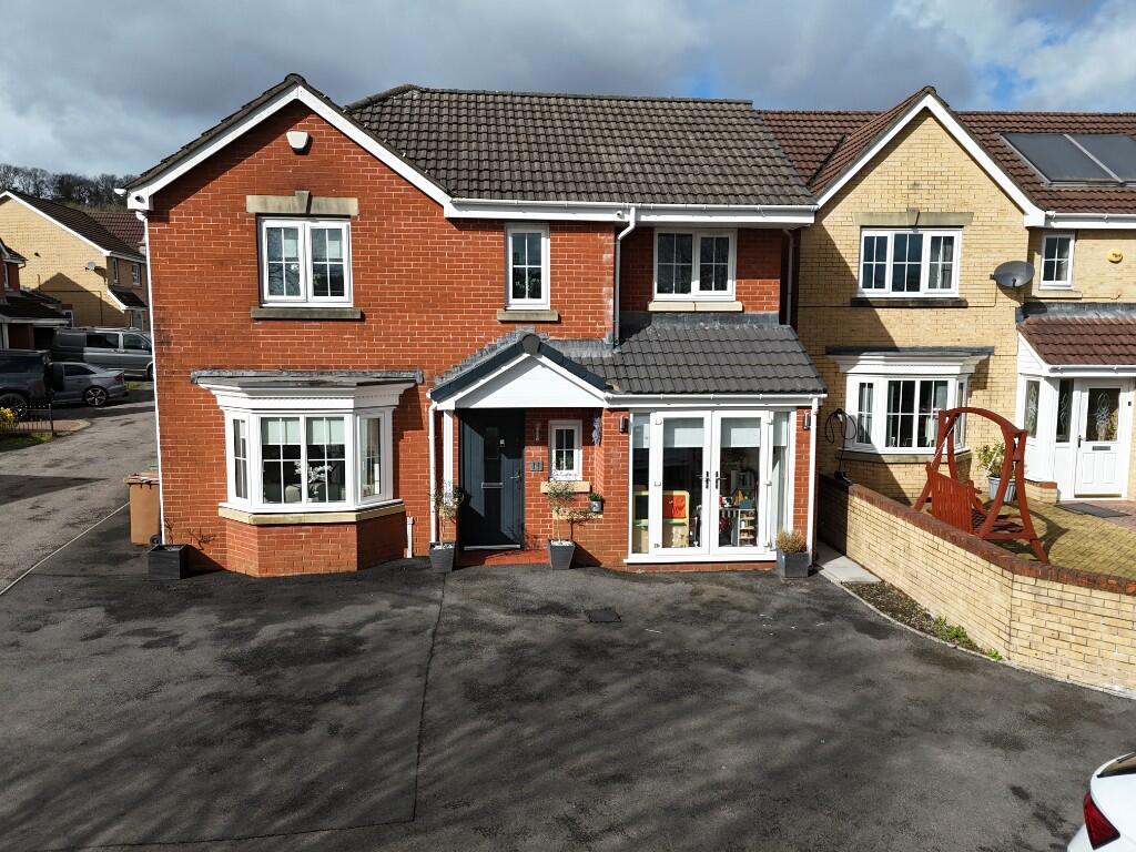 Main image of property: Pwll Yr Allt, Hengoed, Caerphilly, CF82
