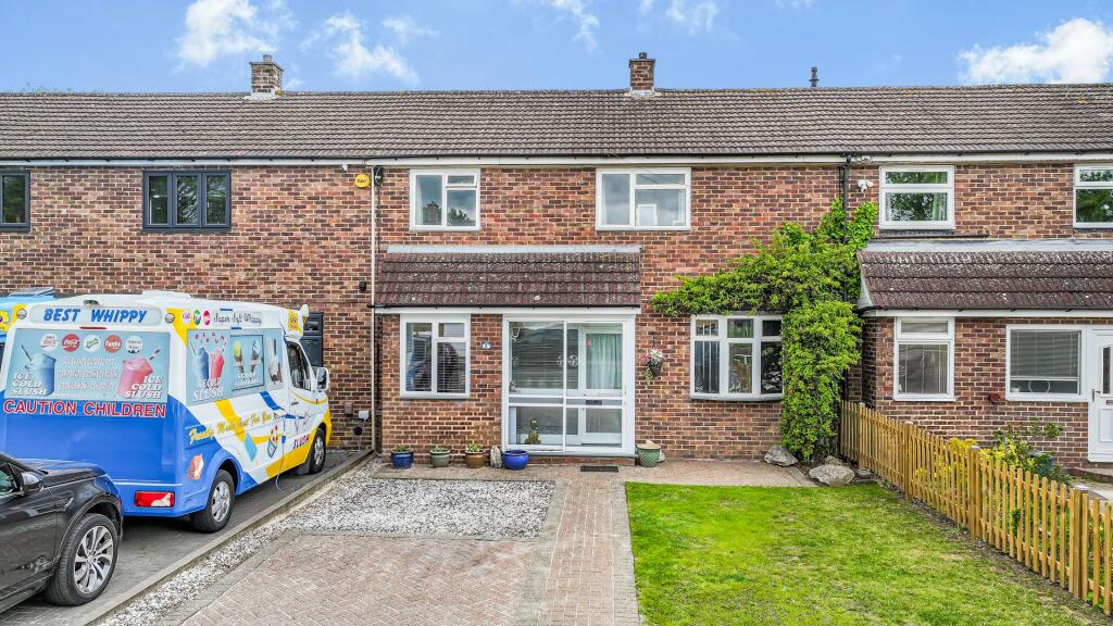 Main image of property: The Readings, Harlow