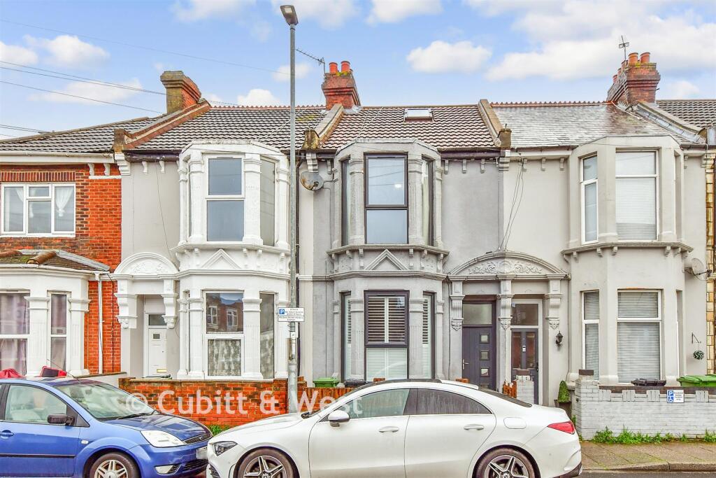 Angerstein Road, Portsmouth, Hampshire photo 2
