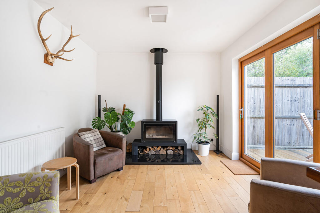House in Farnham - View 5