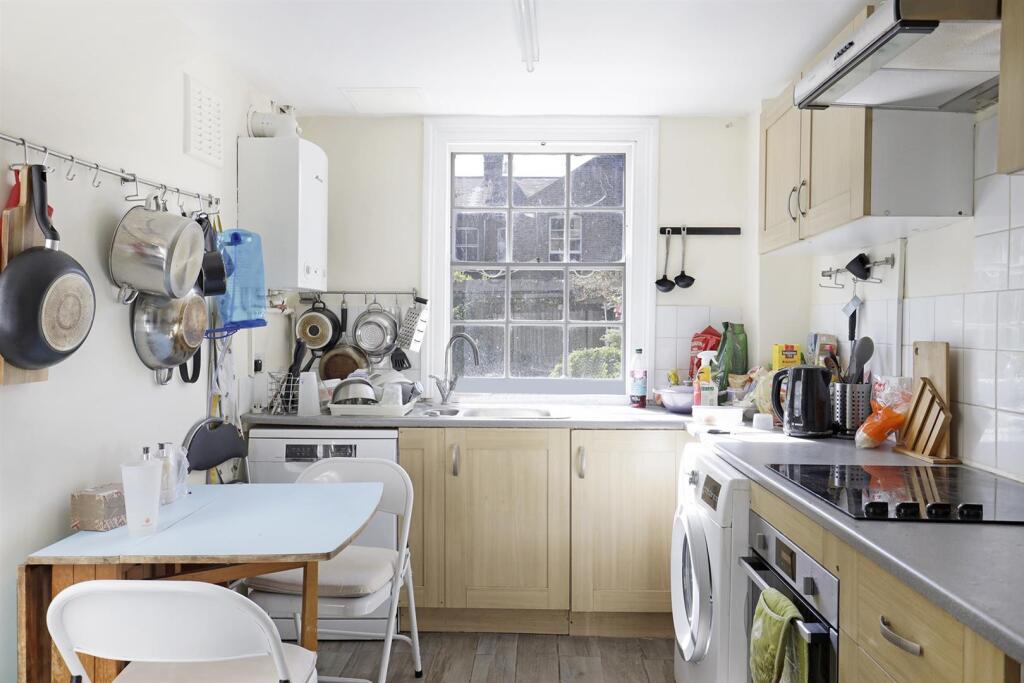 House in London - View 4