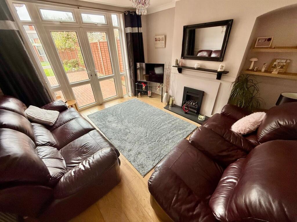 House in Solihull, Haslucks Green - View 5