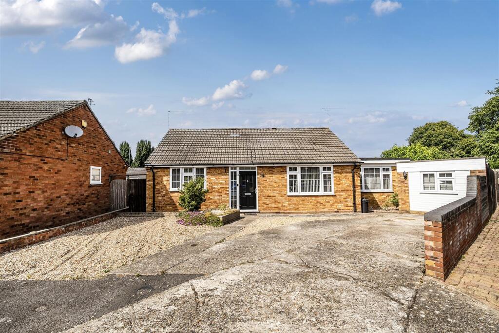 Main image of property: Roseary Close, West Drayton