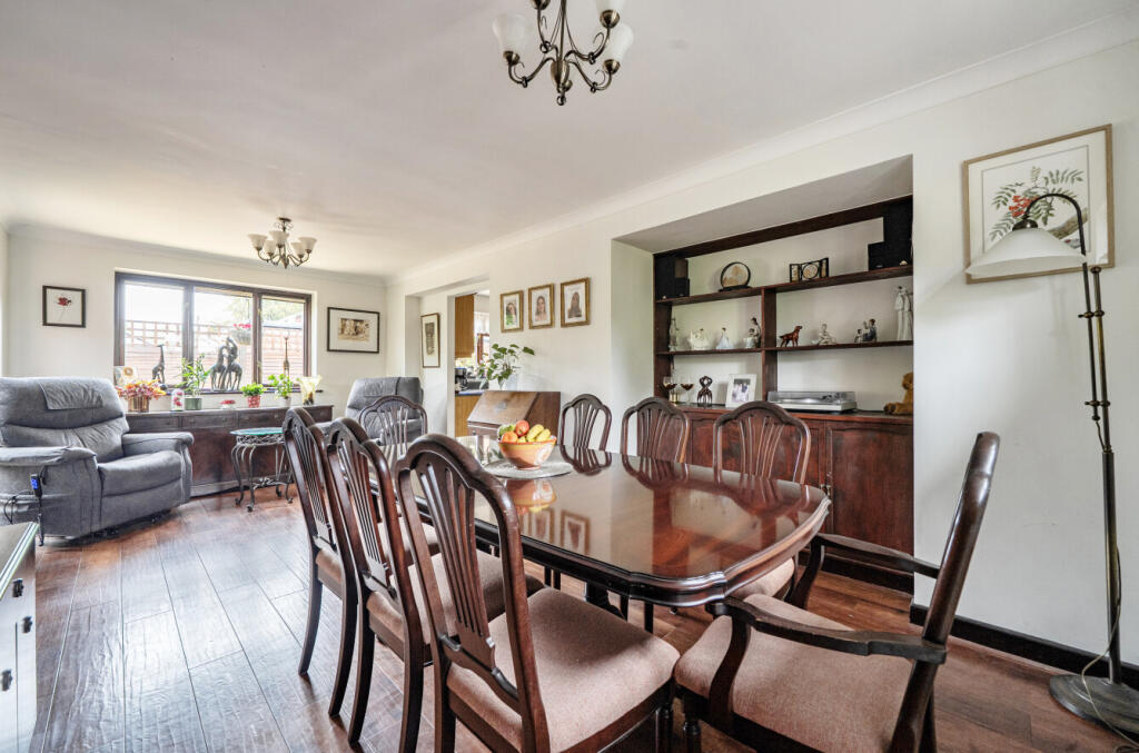 House in Finchampstead - View 4