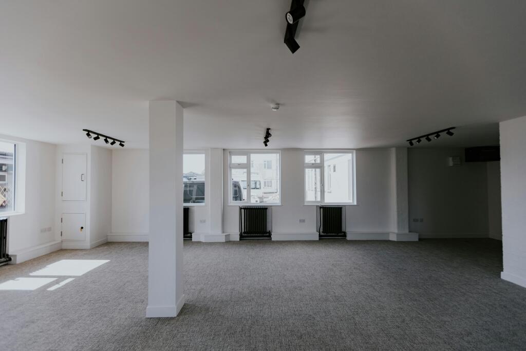 Base Business Space, Managed Office Space – L1