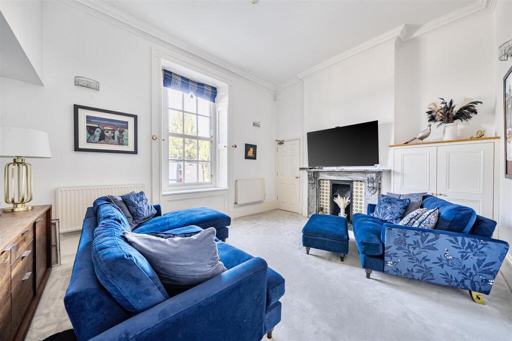 Apartment 3, The Woodlands, Abbey Foregate, Shrewsbury, SY2 6LT photo 4