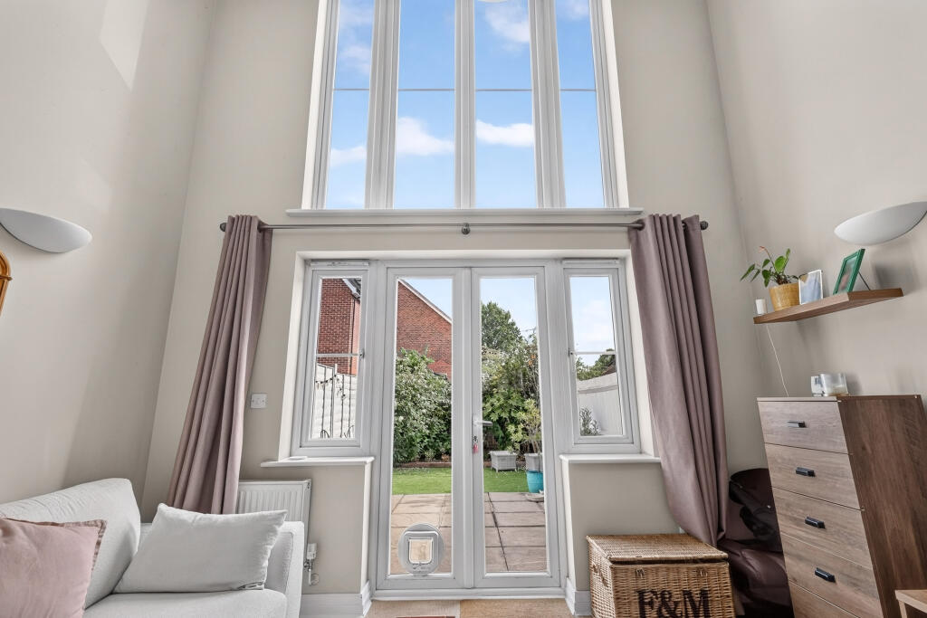 House in Wokingham - View 5