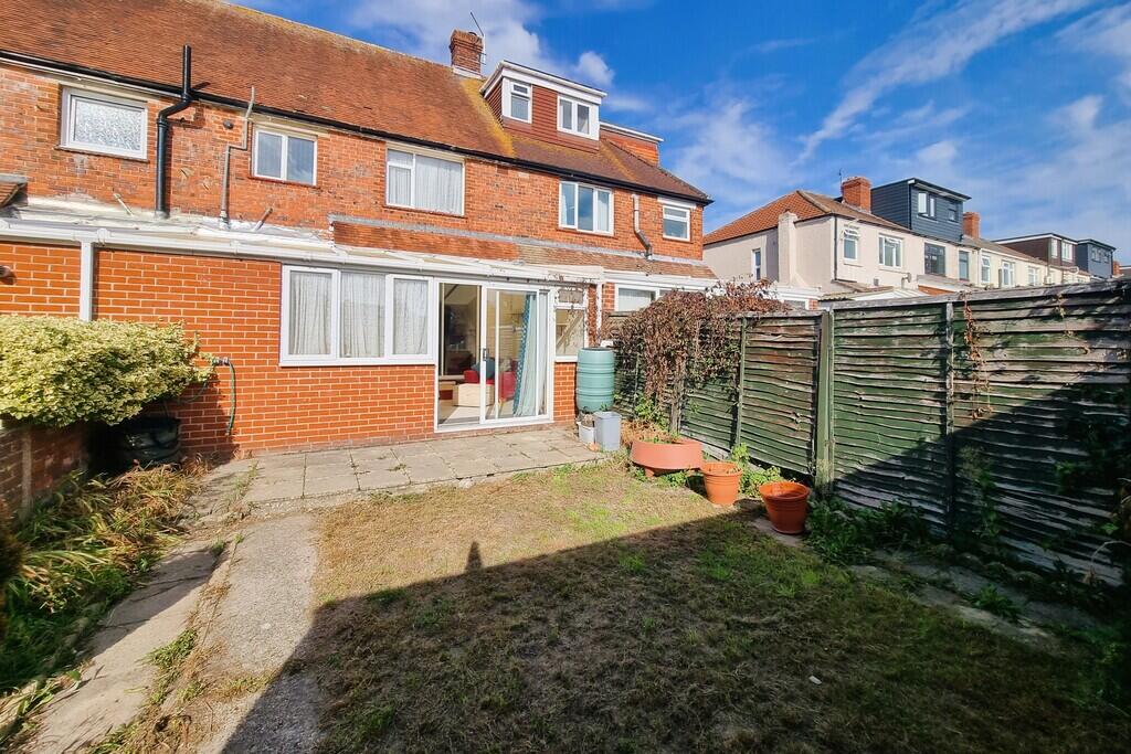 House in Portsmouth, Drayton - View 5