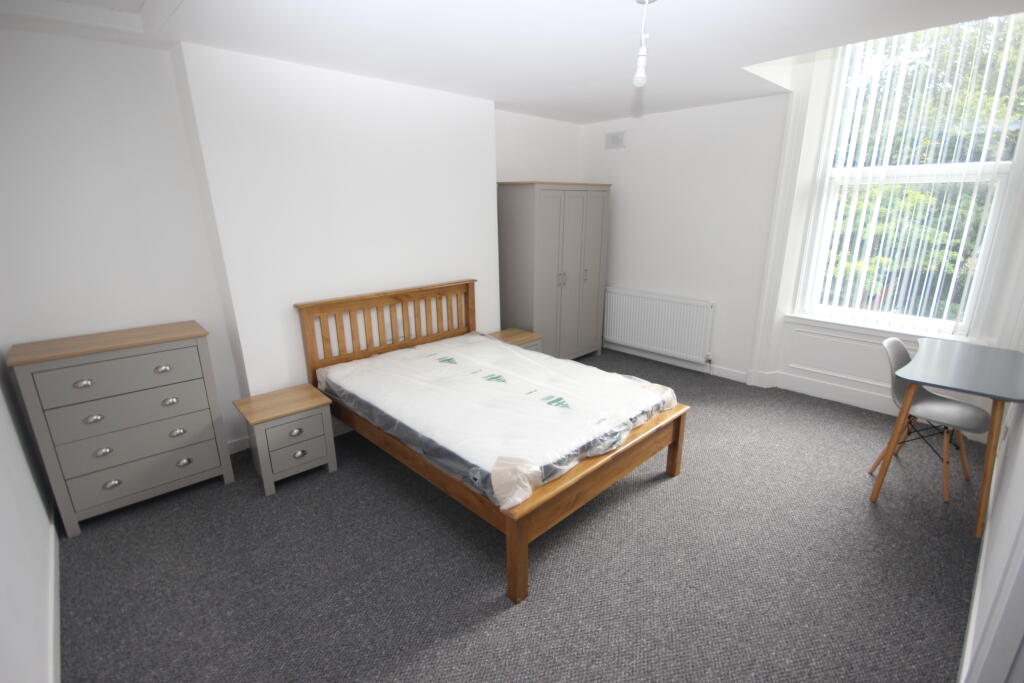 Apartment in Liverpool - View 4