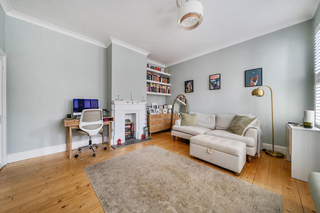 Apartment in London - View 3