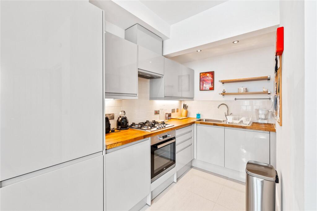 Apartment in Brighton - View 2
