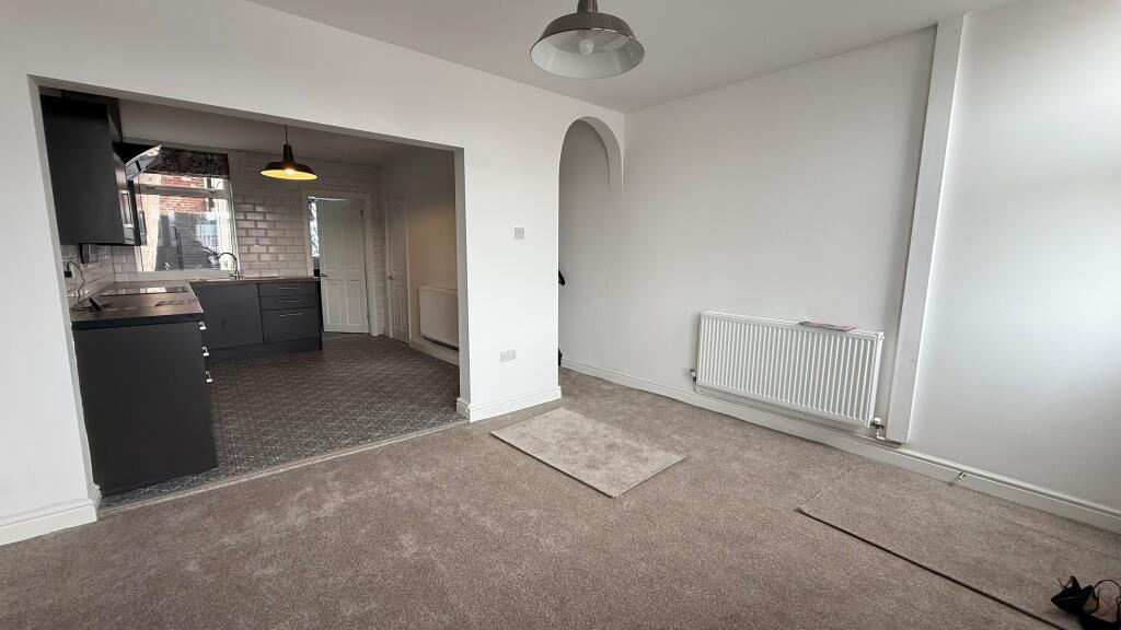 House in Sheffield - View 4