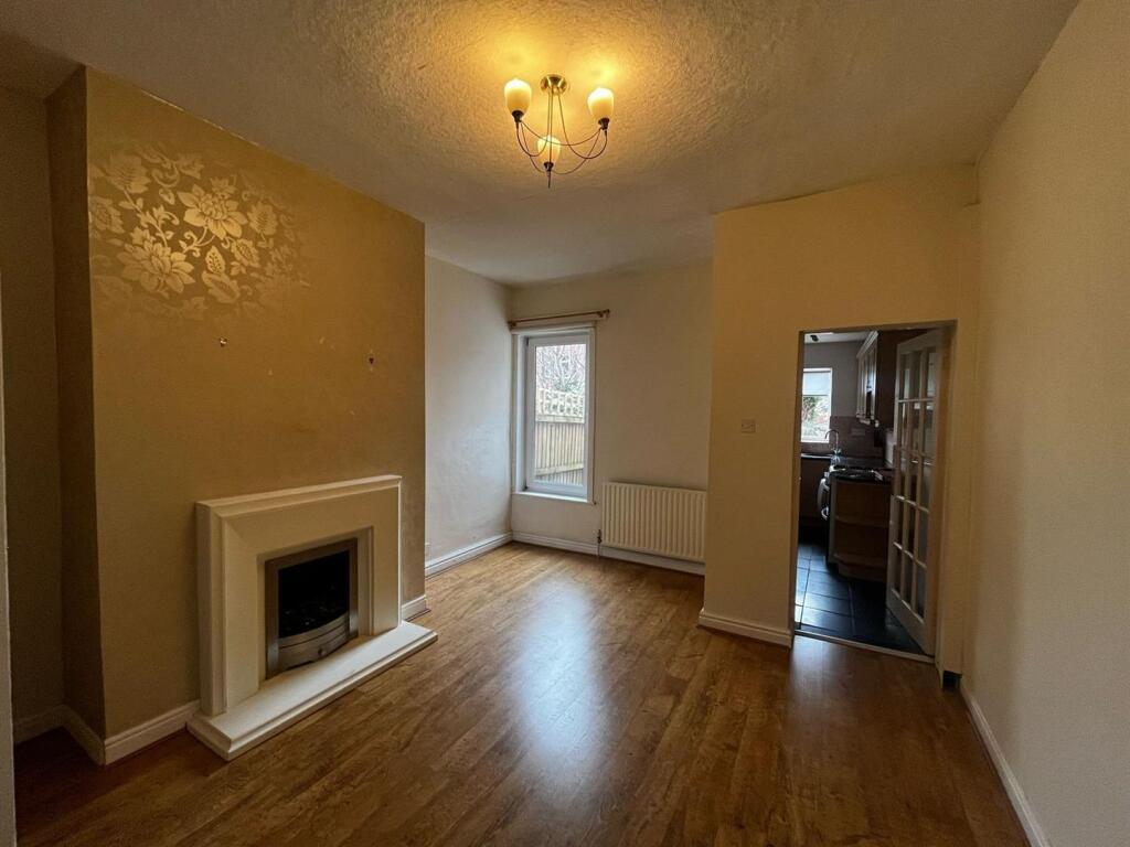 Dudley Road, Sale photo 5