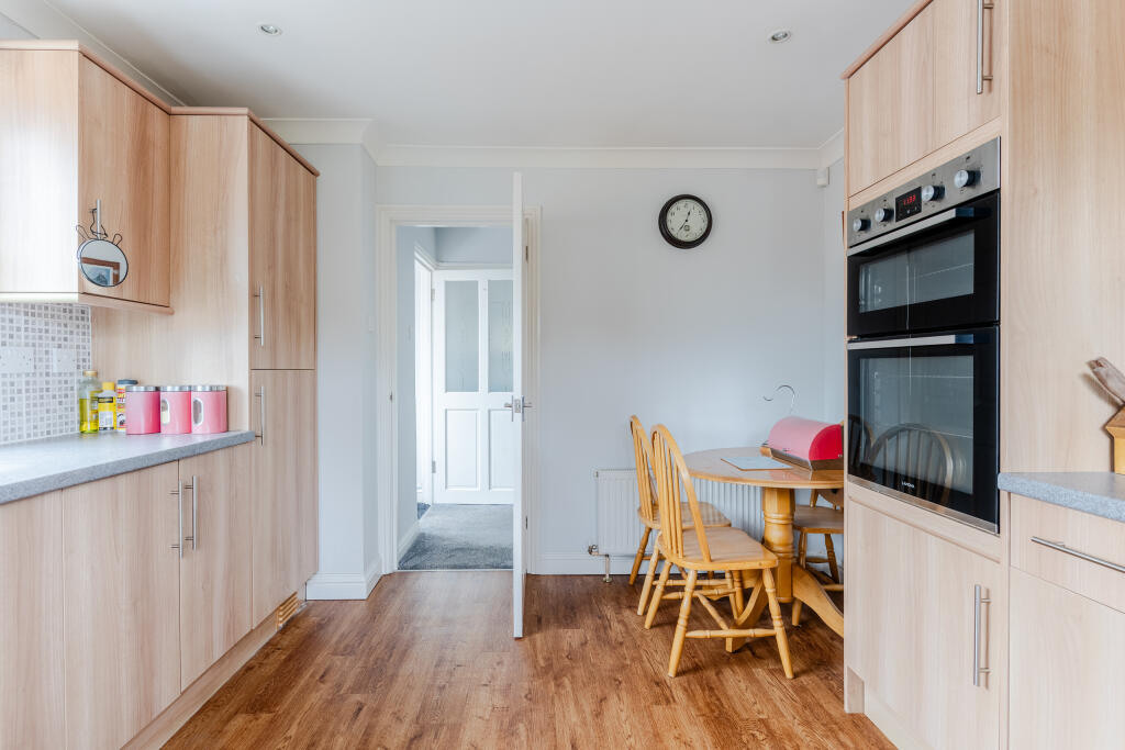 House in Portishead, West Hill - More